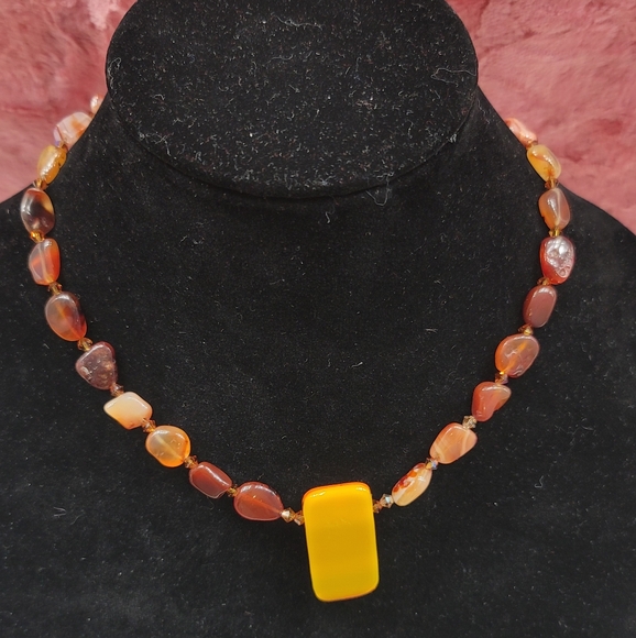 Signed Art Glass Pendant With Carnelian / Necklace /  Artisan-made / Vintage - Picture 6 of 10